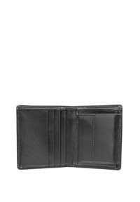 Schwarze Lederbörse mit strukturierter Oberfläche, mehrfache Kartenfächer und ein Bereich für Bargeld oder Ausweis. Offen, zeigt das Innenlayout.
