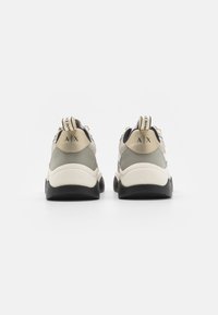 Armani Exchange LACE UP  - Sneakers basse - dark grey/optical white/pale gold