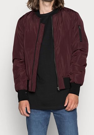 Kurtka Bomber