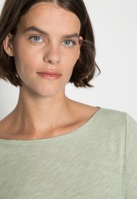 Marc O'Polo LONG SLEEVE BOAT NECK - Camisola de manga comprida - washed spearmint