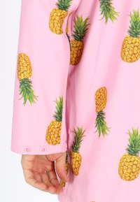 Blount & Pool MONSOON RAIN  - Regenjacke / wasserabweisende Jacke - pink pineapple