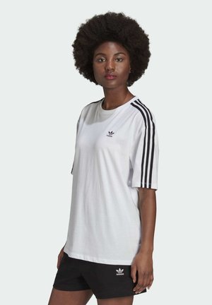 adidas Originals OVERSIZED ADICOLOR RELAXED - T-Shirt print - white