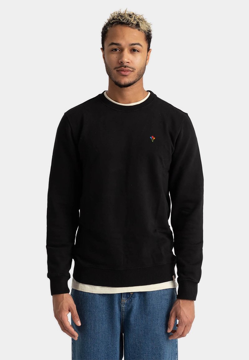 Revolution Sweater zwart