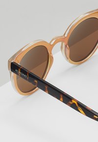 Komono LULU - Lunettes de soleil - yellow