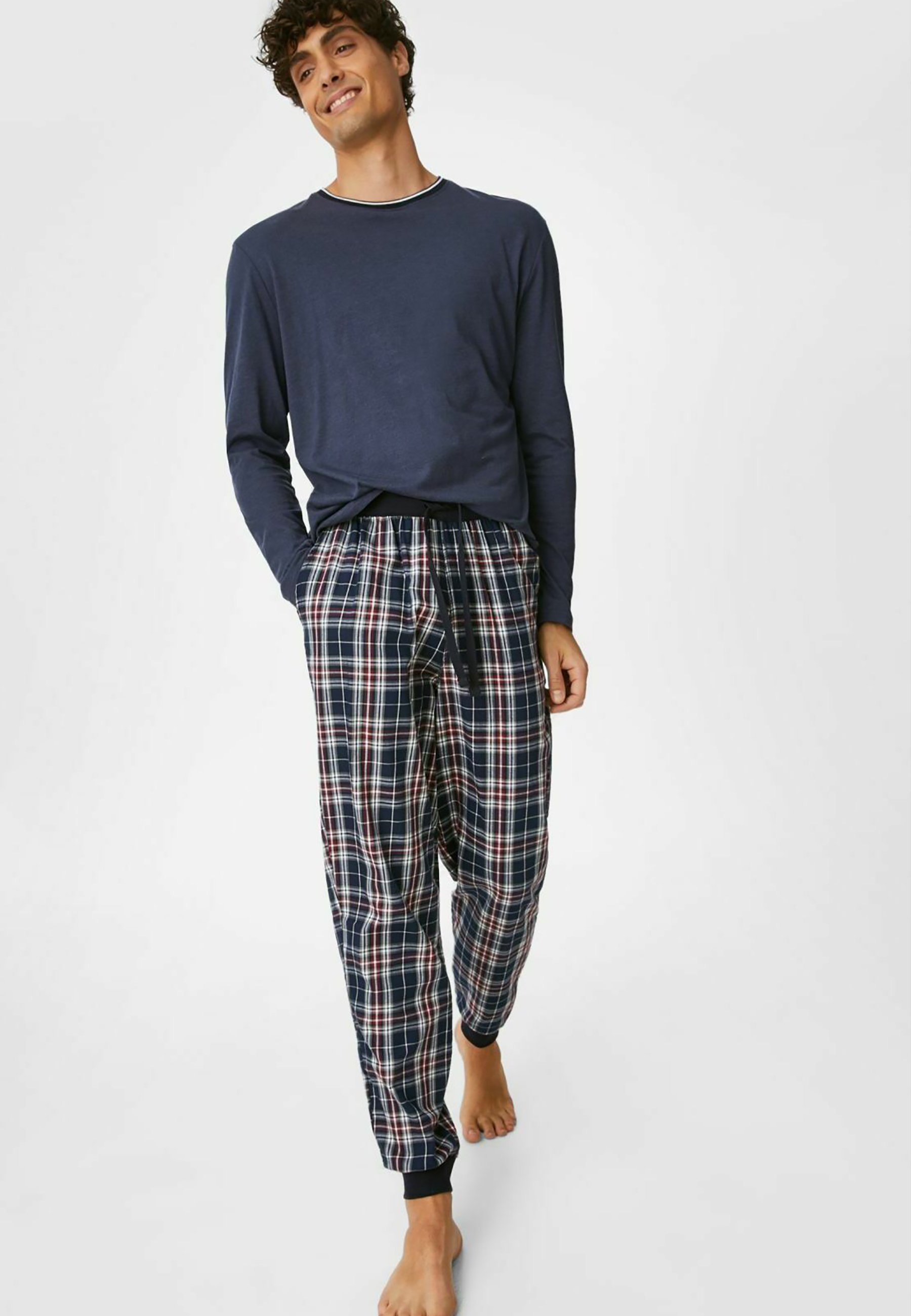 Pantalones Hombre | PantalóN De Pana - Regular Fit Gris | C\u0026A \u003c Valencia  Vive