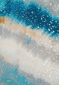 Abstracte stof met een gradient van blauwtinten, grijstinten en tan, met witte spikkels die verspreid zijn, waardoor een aquarel effect ontstaat.