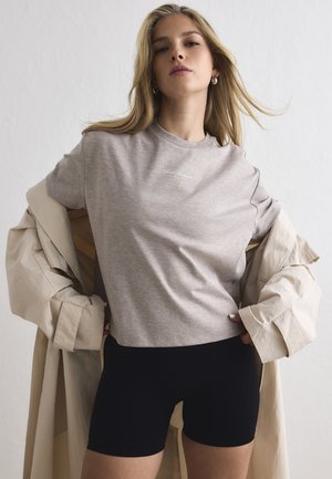 SCRIPT BOXY - Camiseta estampada - espresso melange