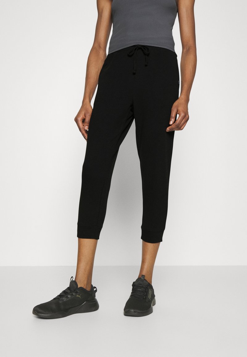 Cotton On Body LIFESTYLE CROPPED GYM TRACK PANTS Tracksuit bottoms