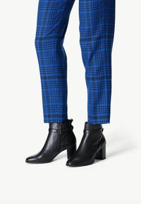 Tamaris Ankle Boot - black