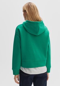Opus GART Kapuzenpullover pepper green/grün Zalando.ch