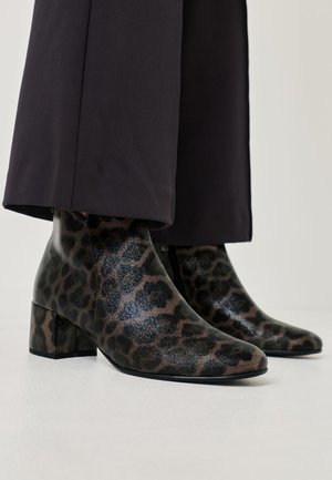 Tamaris Botine - leopard