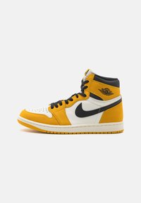 Unselected, yellow ochre/black-sail