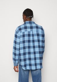 Levi's® SILVERTAB OVERSIZE - Krekls - dark blue