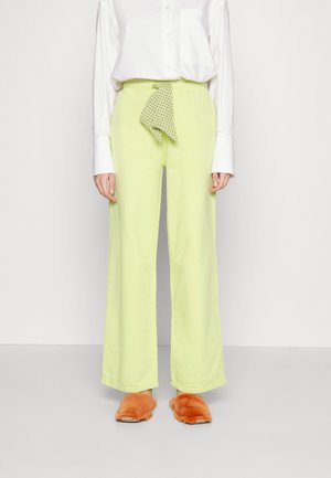 SUMMERY Copenhagen LILOU PANTS - Jogginghose - lime