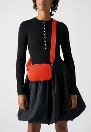 TEBE - Sac bandoulière - gazpacho