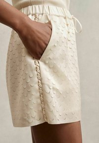 Reiss Shorts - white