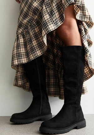 Botas con plataforma - black