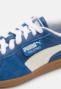 Puma PALERMO UNISEX - Sportcipő - clyde royal/white/vapor gray