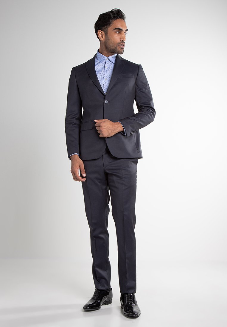 Cerruti 1881 Kostuum donkerblauw Cerruti 1881 Kostuum donkerblauw