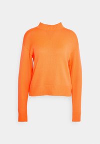 Oranssi neulepusero korkealla kauluksella, pudotetuilla olkapäillä, ribbaamalla viimeistellyillä hihoilla ja lyhyellä helmalla. Suorateksturoitu pinta ja tasainen väri.