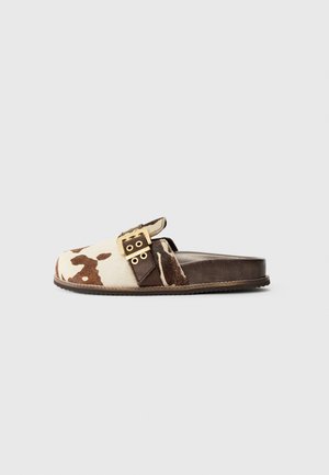 BEULAH - Sabots - brown
