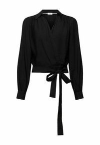 Blouse noire portefeuille à manches longues avec col et ceinture à nouer à la taille, avec de légers plis aux épaules et aux poignets.
