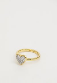 Goldring mit herzförmigem Design, mit einem gefliesten Oberflächen aus kleinen silbernen Steinen, polierter Oberfläche und glattem Band.