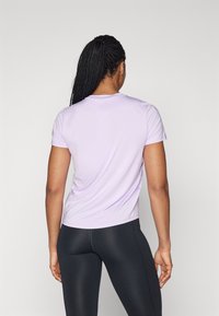 Nike Performance ONE CLASSIC  - Spordi T-särk - lilac bloom/black