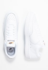 Nike Sportswear Sneakers basse - white