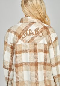 SIKSILK Overgangsjakke - beige