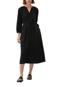 s.Oliver MIT TUNIKA-AUSSCHNITT - Sukienka letnia