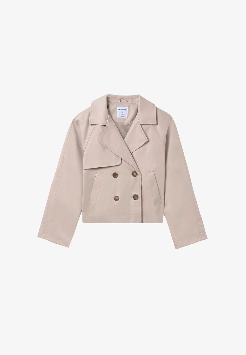 Giacca doppiopetto beige corta con collo a scialle, dotata di due tasche frontali e bottoni decorativi marroni. Tessuto dalla superficie liscia.