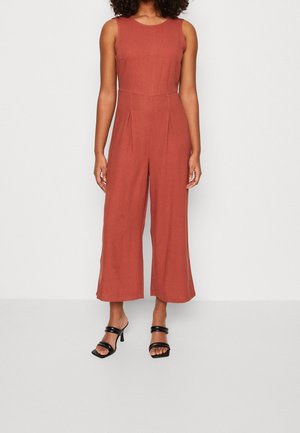 Jumpsuit - red