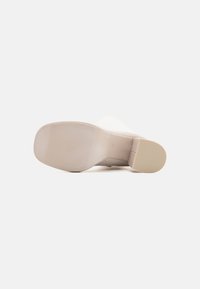Even&Odd Botas de salto alto - off-white