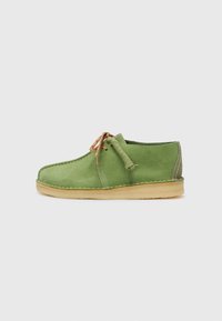 Clarks Originals DESERT TREK - Pantofi casual cu șiret - apple suede