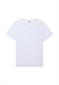 Biała bawełniana koszulka z okrągłym dekoltem, krótki rękaw i luźny krój. Bez wzorów ani akcentów, oznaczona jako "XL" przy dekolcie.