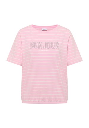 Chemise rose à manches courtes avec des rayures horizontales blanches et le texte "BONJOUR" en contour pointillé sur la poitrine, au-dessus d'un texte blanc plus petit.