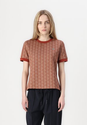 - T-shirt z nadrukiem