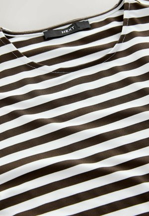 Gestreiftes T-Shirt in Braun und Weiß mit Rundhalsausschnitt und weichem, glattem Material. Das Etikett lautet "NEXT."