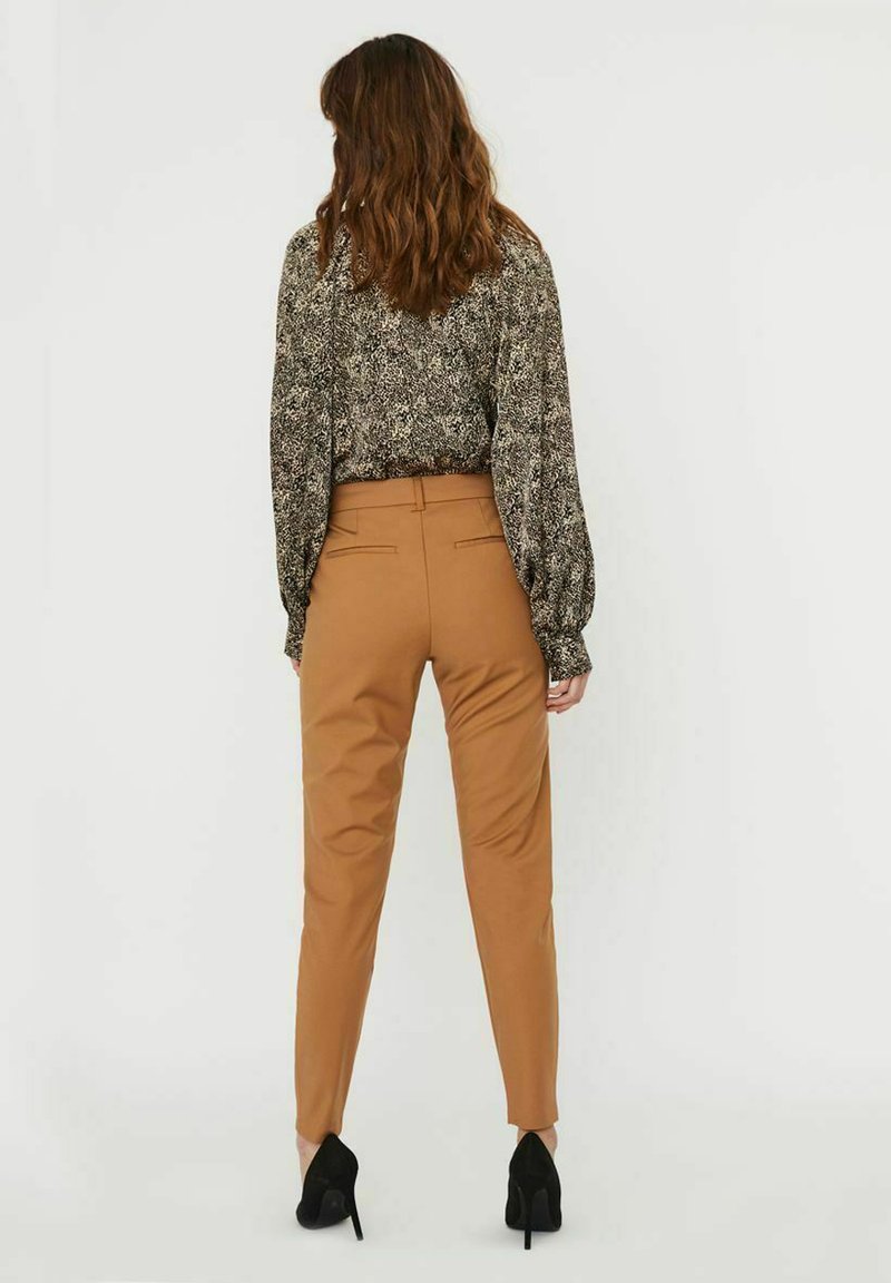 moda tobacco Vero Moda Trousers - tobacco brown/mottled brown