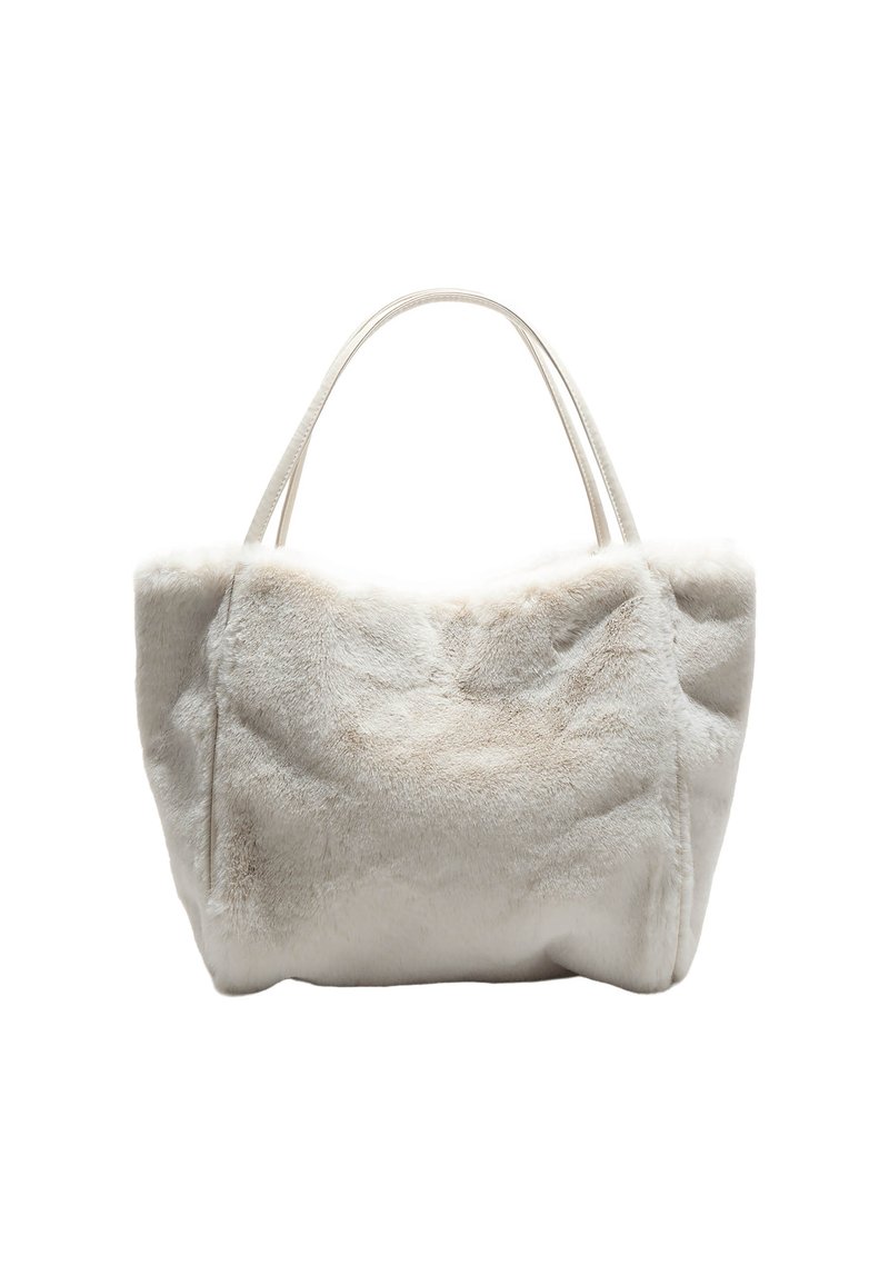 Borsa in pelliccia sintetica di un morbido beige chiaro, con due manici sottili di colore crema, forma rettangolare e una trama sottile.