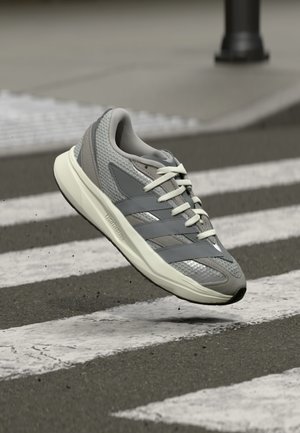 adidas Performance LIGHTBLAZE UNISEX - Løpesko for vei - grey two/grey three/silver-coloured metallic