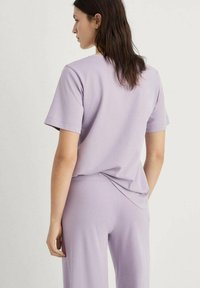 Mango T-shirts basic - purple