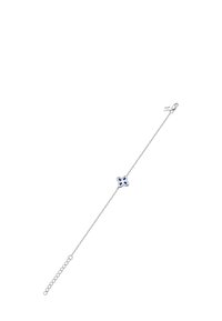 Silberne Kettenarmband mit einem blauen Emaille-Blumenanhänger mit vier Blütenblättern und einem Karabinerverschluss, der ein zartes und raffiniertes Design zeigt.