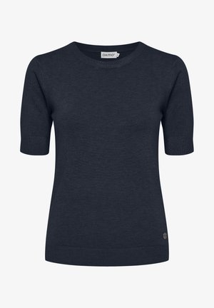 Sötét tengerészkék, rövid ujjú pulóver sima kötött anyagból. Kerek nyakkivágással és egy kis márkás logóval a szegélyén.