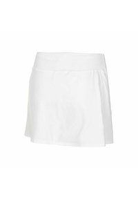 Witte sportrok met brede tailleband en rechte zoom, weergegeven op een effen witte achtergrond.