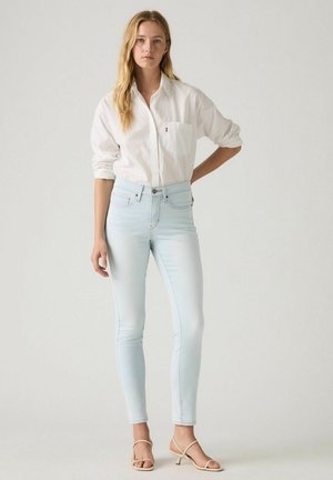 - Jeansy Skinny Fit