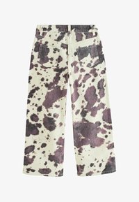 Unausgewählt, cow print