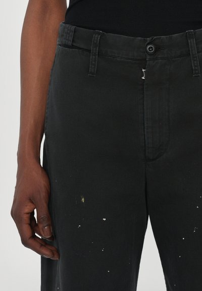 MM6 Maison Margiela PANTS - Relaxed fit -farkut - black