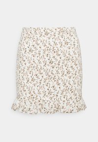 Hvid miniskørt med blomsterprint i brune og lyserøde nuancer, med smocket talje og flæseforsyne.